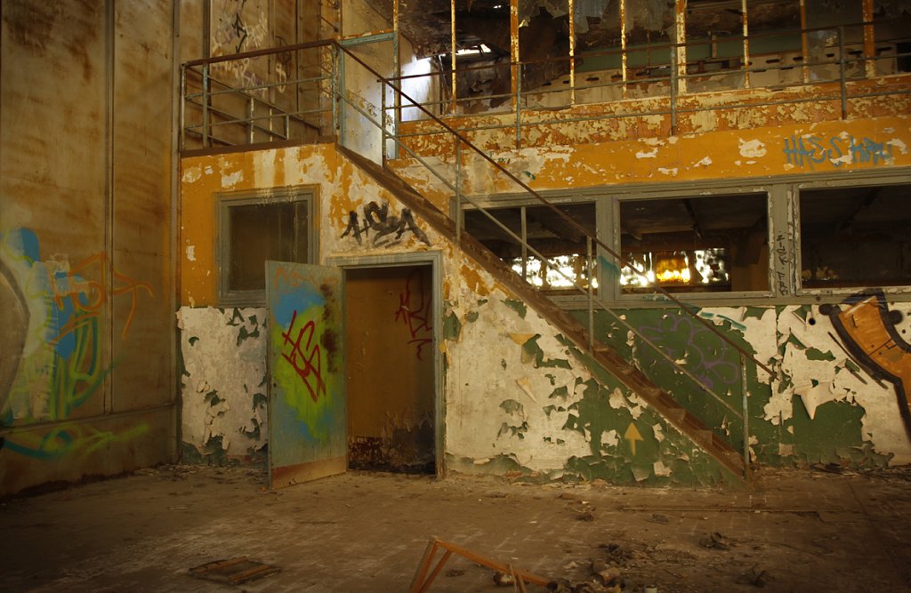 144a.jpg